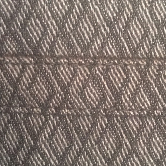 Tahari Front Clasp Fitted Blazer - Picture 6 of 16